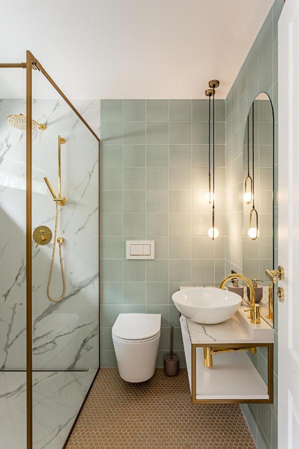 Designer Apartment In The City Center Клуж-Напока Екстериор снимка