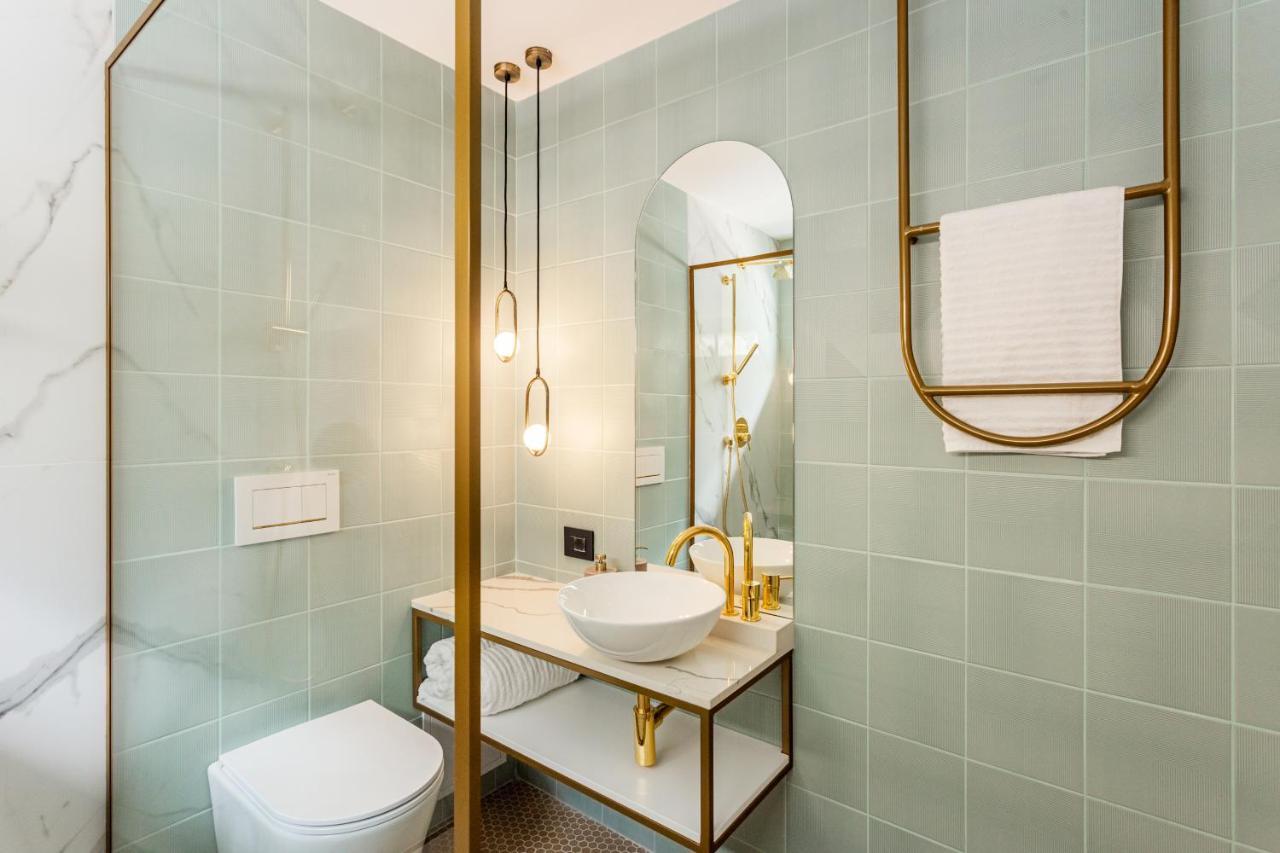 Designer Apartment In The City Center Клуж-Напока Екстериор снимка