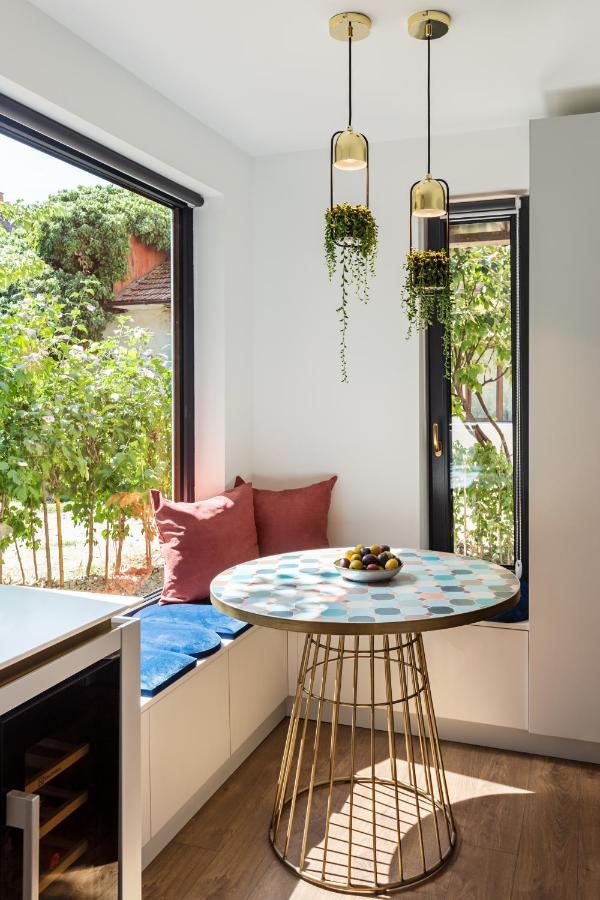 Designer Apartment In The City Center Клуж-Напока Екстериор снимка